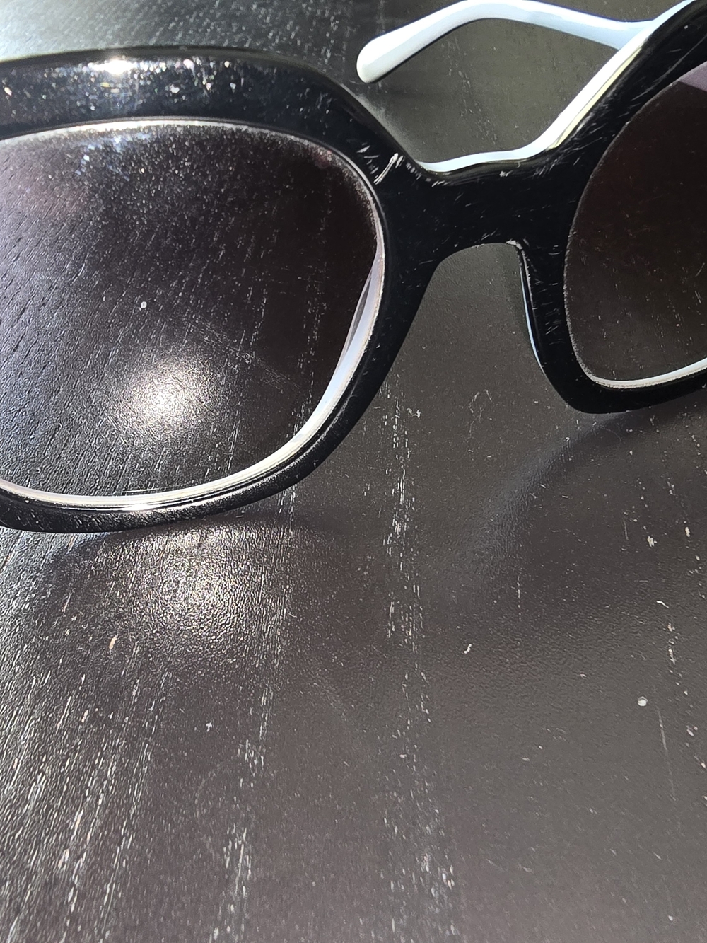 Prada Black Tortoiseshell Frame Sunglasses - Unbranded - Picture 4 of 10